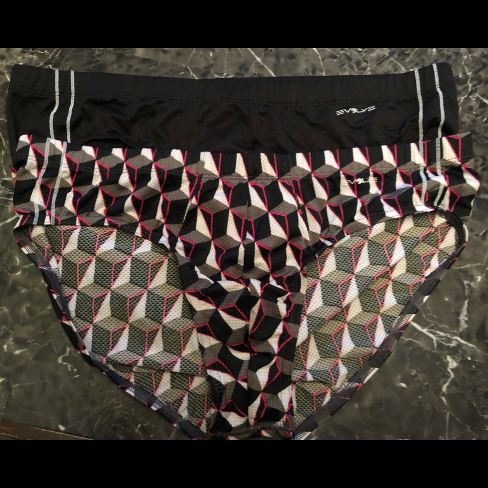 2pk Evolve by 2xist brief